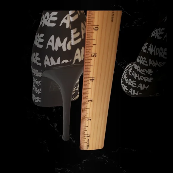 Amore Stilletto Graffiti Shoe Republic Black and White Size 10 - Picture 7 of 8